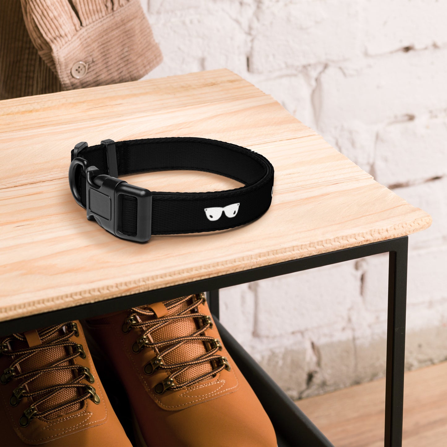 cavewomen rock Pet collar